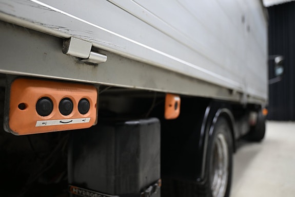 Toyota Dyna 16 of 24