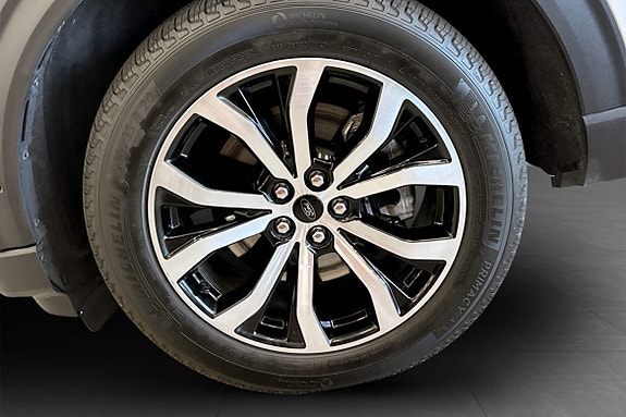 Ford Explorer 10 of 20