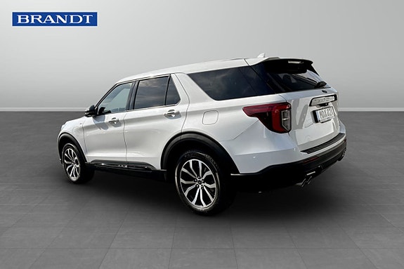 Ford Explorer 2 of 20