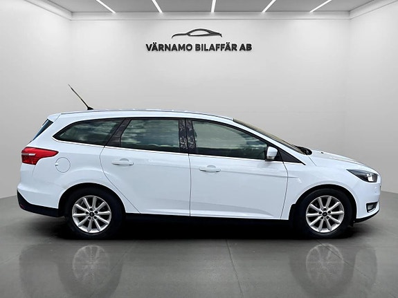 Ford Focus 5 of 19
