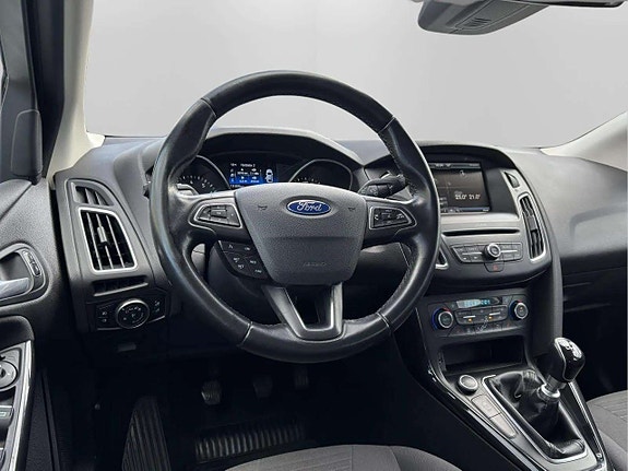 Ford Focus 10 of 19