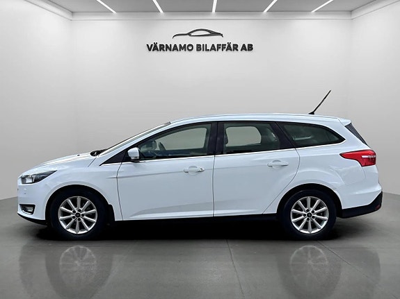 Ford Focus 2 of 19