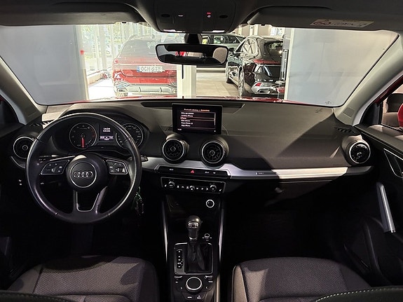 Audi Q2 7 of 14