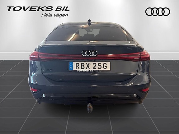 Audi A6 4 of 21