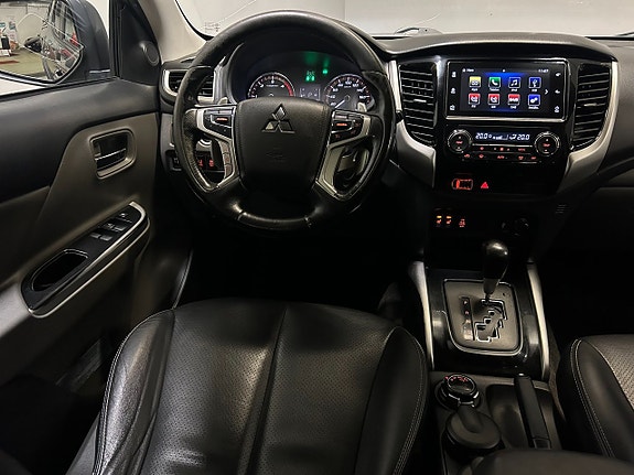 Mitsubishi L200 12 of 21