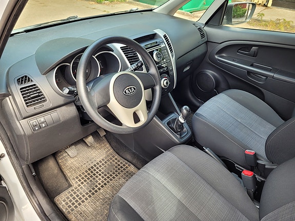 Kia Venga 11 of 12
