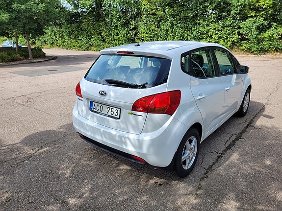 Kia Venga 6 of 12