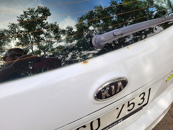 Kia Venga 7 of 12