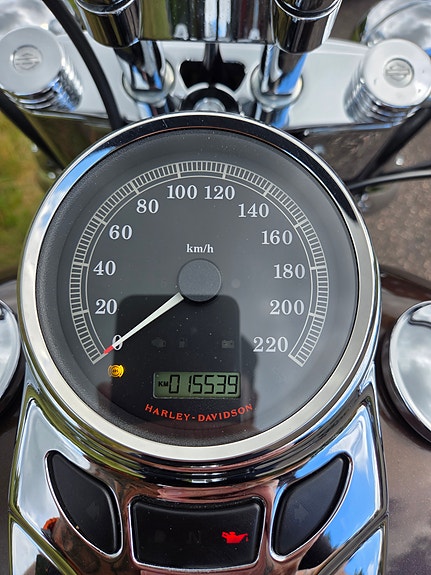 Harley-Davidson Heritage Softail Classic 5 of 5