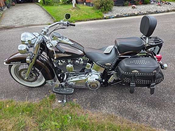 Harley-Davidson Heritage Softail Classic 4 of 5