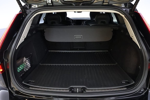 Volvo V60 10 of 19