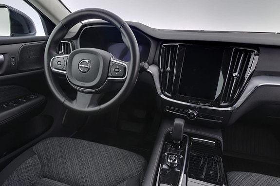 Volvo V60 8 of 19
