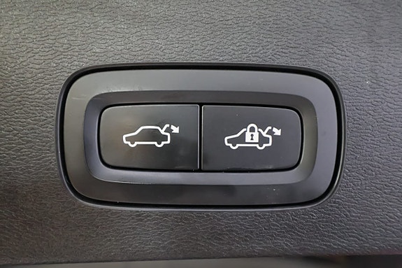 Volvo V60 11 of 19