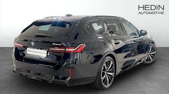 BMW 530e 2 of 9
