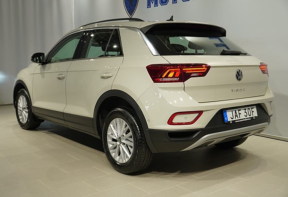 Volkswagen T-Roc 3 of 16