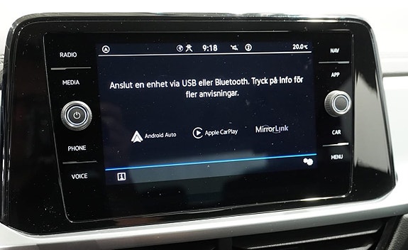 Volkswagen T-Roc 15 of 16