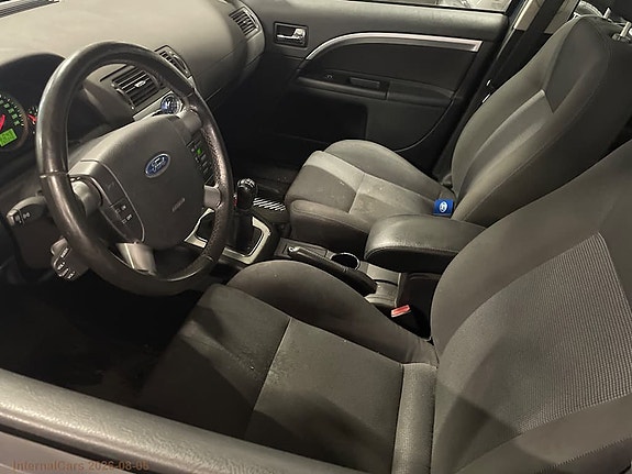 Ford Mondeo 5 of 7