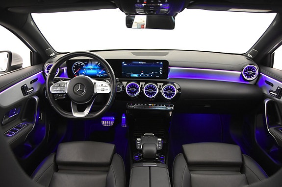 Mercedes-Benz A250 e 12 of 25
