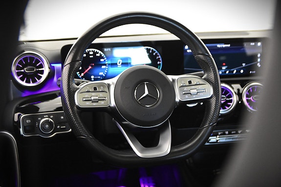 Mercedes-Benz A250 e 11 of 25