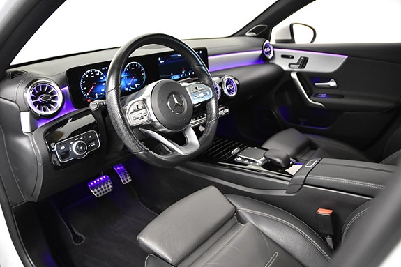 Mercedes-Benz A250 e 10 of 25