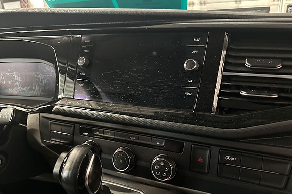Volkswagen Transporter 18 of 25