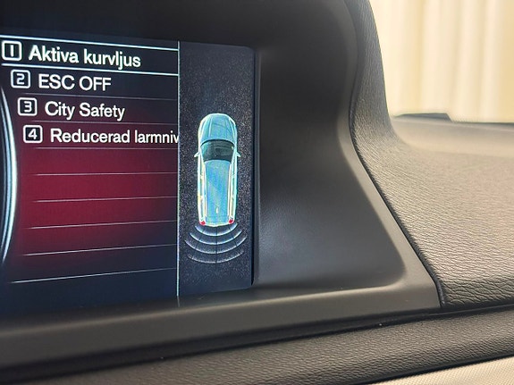 Volvo V70 17 of 28