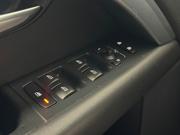 Volvo V70 10 of 28
