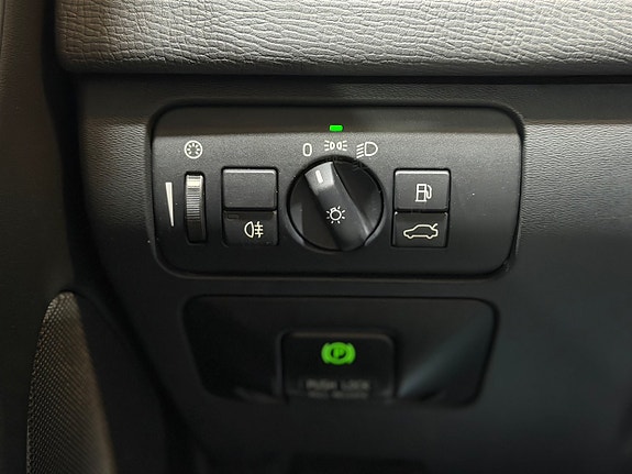 Volvo XC60 26 of 27