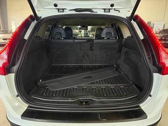 Volvo XC60 9 of 27