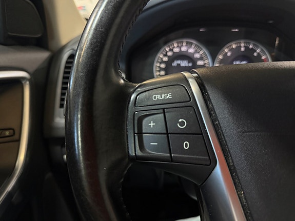 Volvo XC60 24 of 27