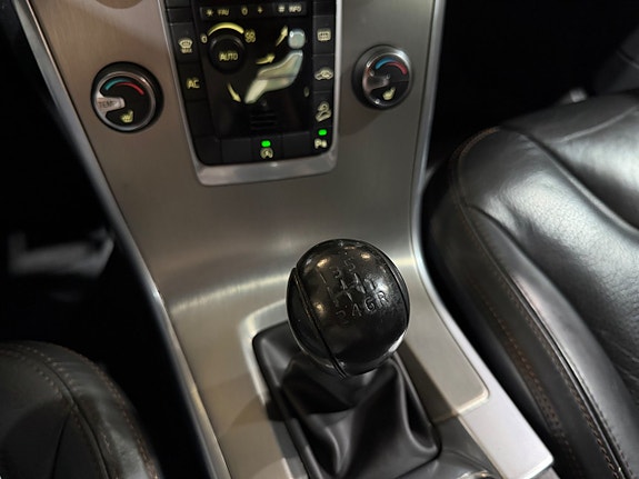 Volvo XC60 18 of 27