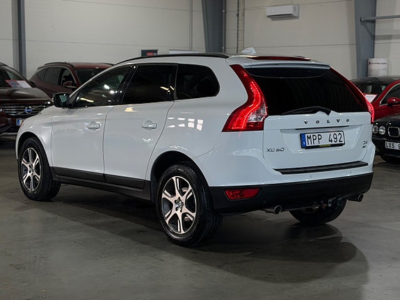 Volvo XC60 6 of 27