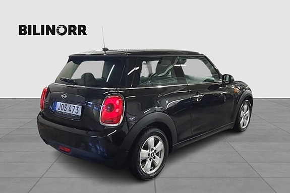 MINI One 6 of 22