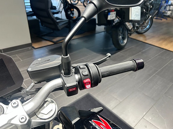 BMW F900R 131mil/Nyservad/Connectivity 900 R Euro 5 8 of 15