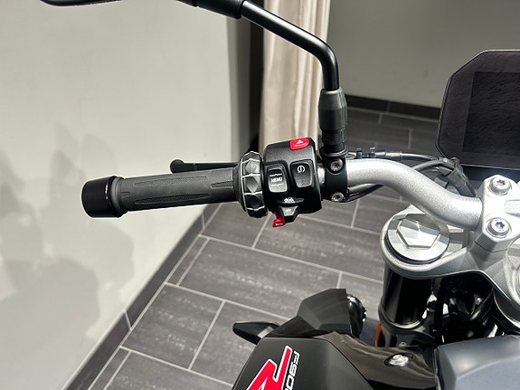 BMW F900R 131mil/Nyservad/Connectivity 900 R Euro 5 7 of 15