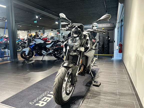 BMW F900R 131mil/Nyservad/Connectivity 900 R Euro 5 2 of 15