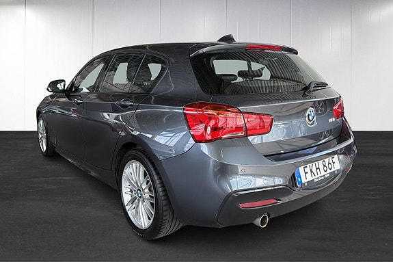 BMW 118i 3 of 11