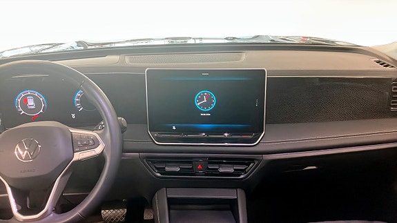 Volkswagen Tiguan 10 of 14