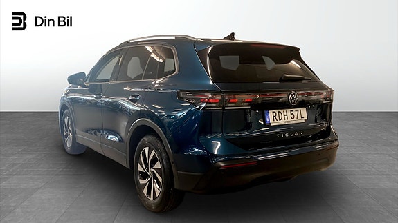 Volkswagen Tiguan 3 of 14