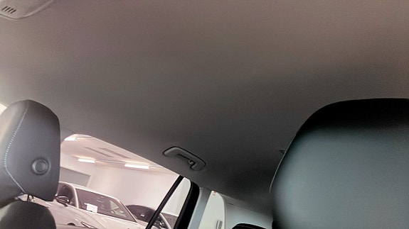 Volkswagen Tiguan 9 of 14