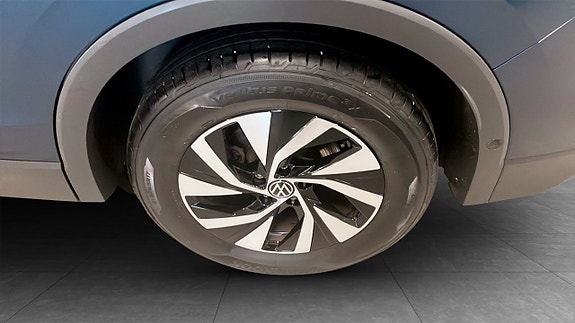 Volkswagen Tiguan 6 of 14
