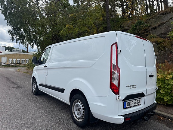 Ford Transit Custom 4 of 6