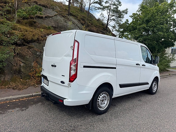 Ford Transit Custom 3 of 6