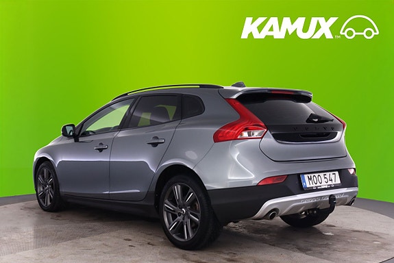 Volvo V40 Cross Country 5 of 20