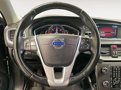 Volvo V40 Cross Country 12 of 20