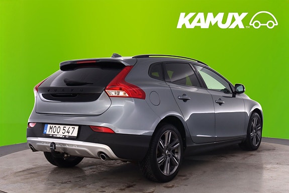 Volvo V40 Cross Country 4 of 20