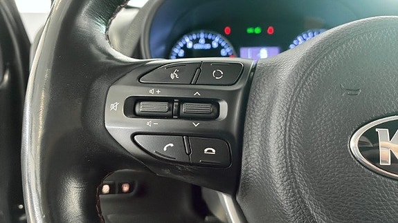 Kia Picanto 13 of 20