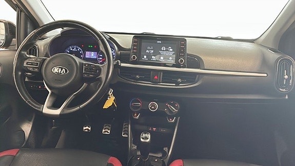 Kia Picanto 10 of 20