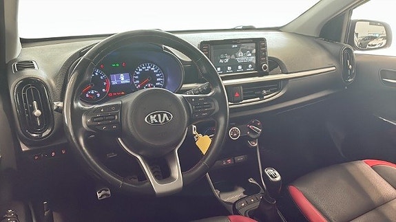 Kia Picanto 11 of 20
