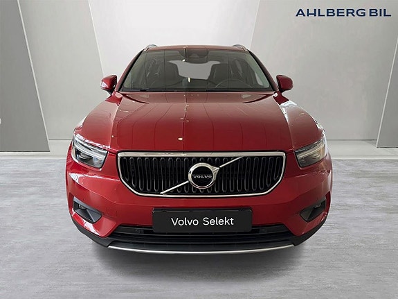 Volvo XC40 4 of 14